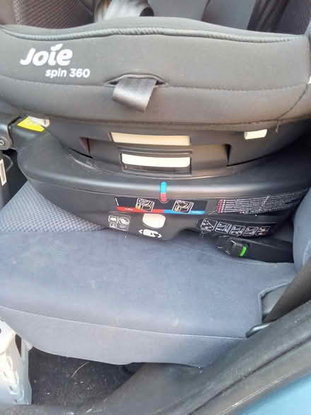 Photo of free Car seat (Fairfield Road, Burgess Hill) #3