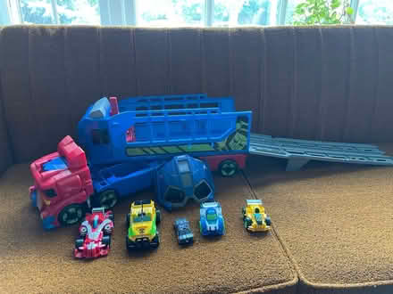 Photo of free Transformers Toys (Hawthorne and Pleasant) #2