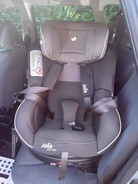 Photo of free Car seat (Fairfield Road, Burgess Hill) #1