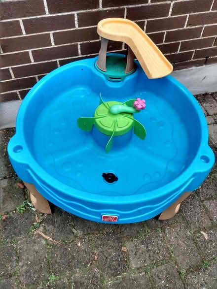 Photo of free Water Table (Near Baseline Rd. & Clyde Ave.) #1