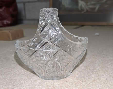 Photo of free Crystal ornament basket. (AB22) #2