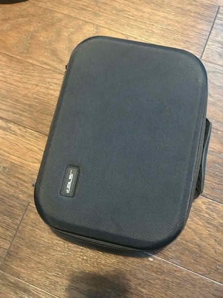 Photo of free case for Oculus VR headset (Del Ray near GW Middle School) #1