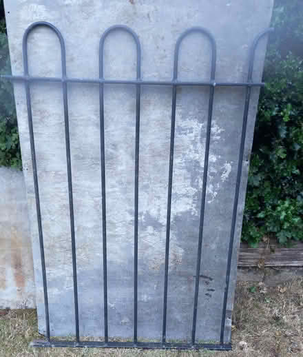 Photo of free wrought iron (Twyford RG10) #3