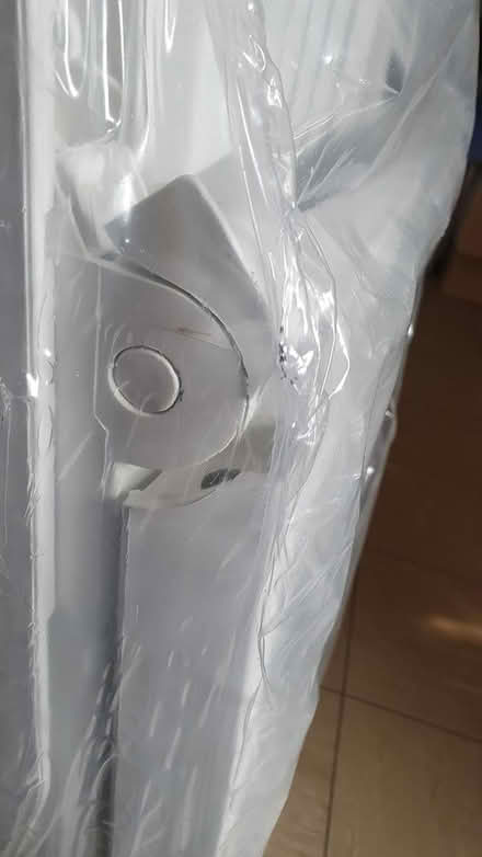 Photo of free High back plastic reclinet chair (Chichester Lavant PO18) #2