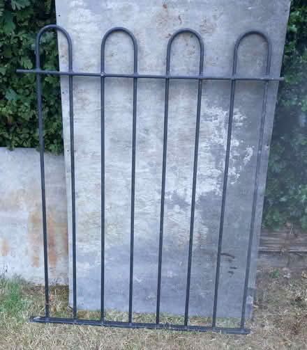 Photo of free wrought iron (Twyford RG10) #2