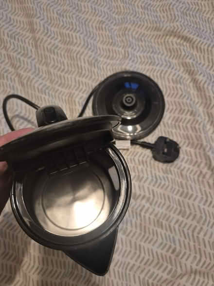 Photo of free Black kettle (Igenix) (OX11 8TS) #2