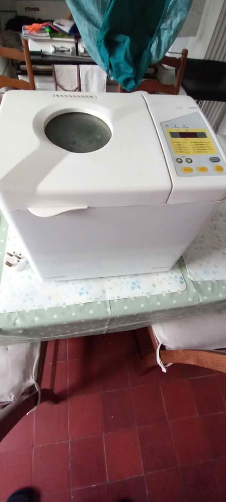 Photo of free breadmaker (Builth Wells) #2