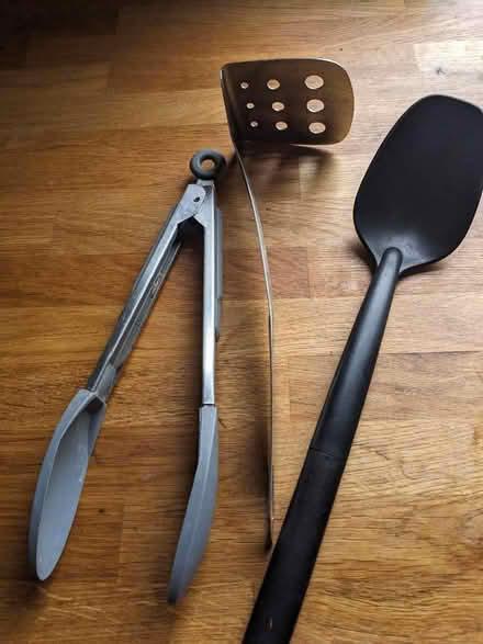 Photo of free Assorted kitchen utensils (Port Sunlight CH62) #1