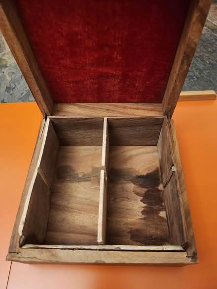 Photo of free Wooden Box 18cm x 18cm x 8cm (Walsall WS1) #2