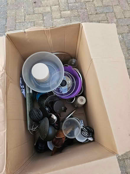 Photo of free Fabric shelve and kitchen stuff (Oxford Ox4 4bz) #1
