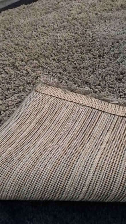Photo of free Rug (Askew Road W12) #2