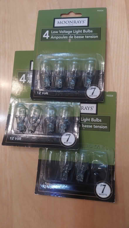 Photo of free 10 Moonrays bulbs (Beaches, Toronto) #1