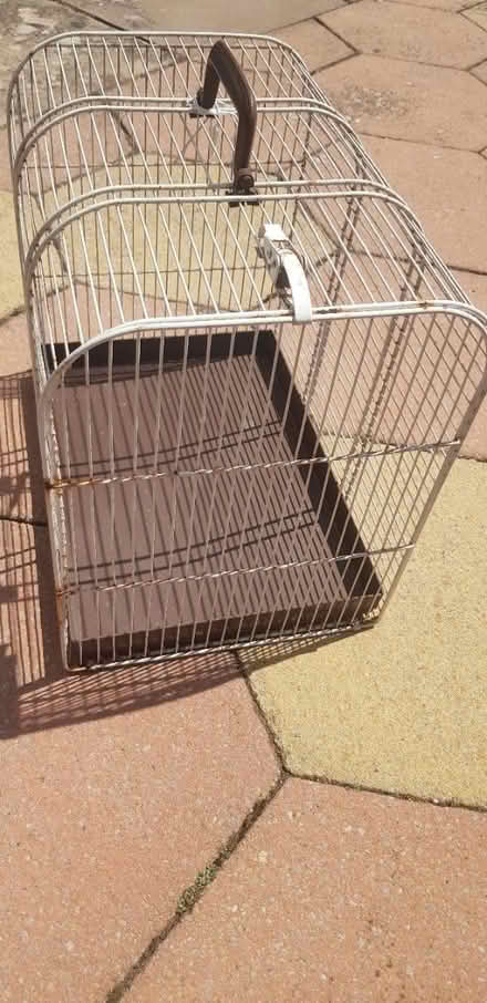 Photo of free Pet carrier (Stourport-on-Severn DY13) #1