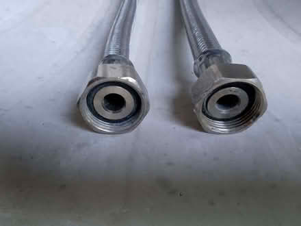 Photo of free Basin tap flexible connectors -1/2" BSP to 15mm pushfit (Bucknell SY7) #2
