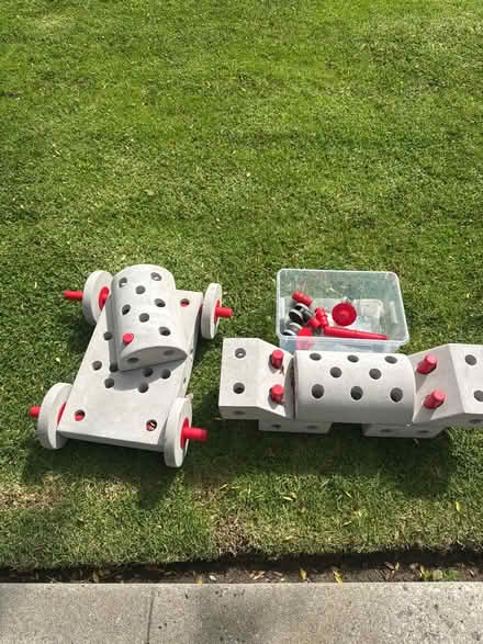 Photo of free Kids creative toy (Coolidge Ave / Herbert) #1
