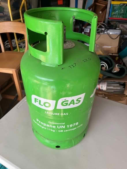 Photo of free Propane cylinder - almost full (Marlow Bottom SL7) #1