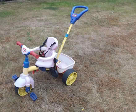 Photo of free BIKE toddler (Twyford RG10) #1