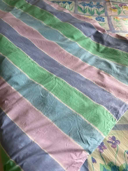 Photo of free Double duvet cover and 4 pillow cases (Spacey Houses HG3) #4