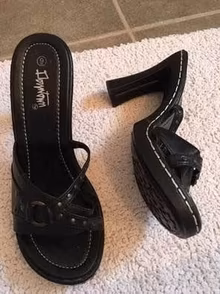 Photo of free Ladies new 4 1/2” black shoes (L5L 5P5) #2