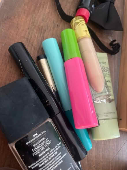 Photo of free Makeup (Nw dc, Colombia heights) #1