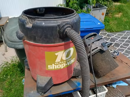 Photo of free 10 Gal Shop Vac (Newport News, Bruton Ave) #4