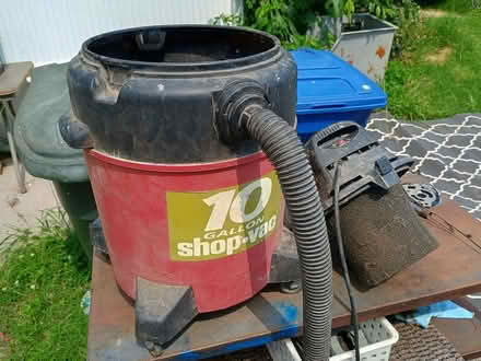 Photo of free 10 Gal Shop Vac (Newport News, Bruton Ave) #4