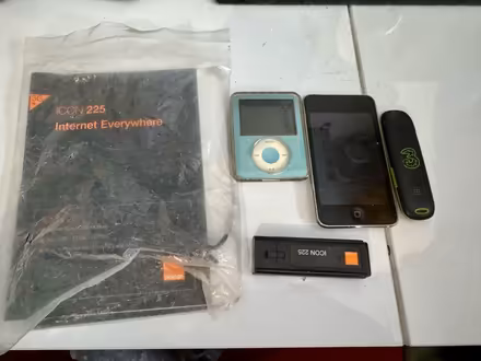 Photo of free iPods and USB WiFi Dongles (Clapham SW4) #1
