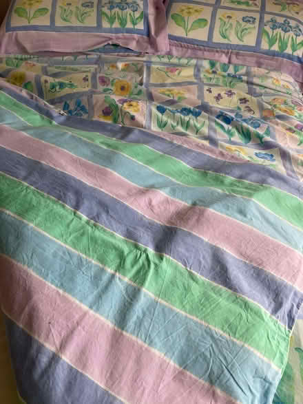 Photo of free Double duvet cover and 4 pillow cases (Spacey Houses HG3) #2
