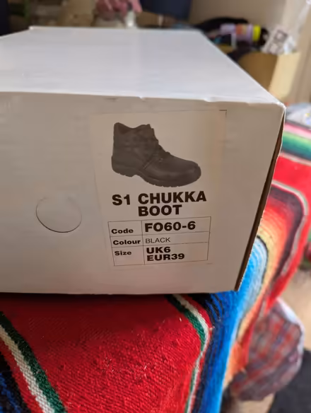 Photo of free new work boots (Montgomery St, EH7.) #3