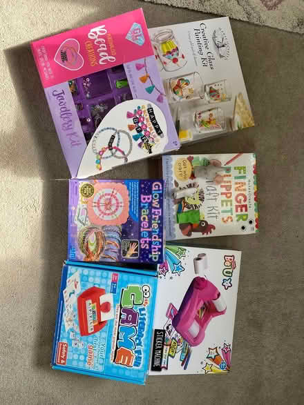 Photo of free Varios crafts and games (Hitchin, Periwinkle Lane) #1