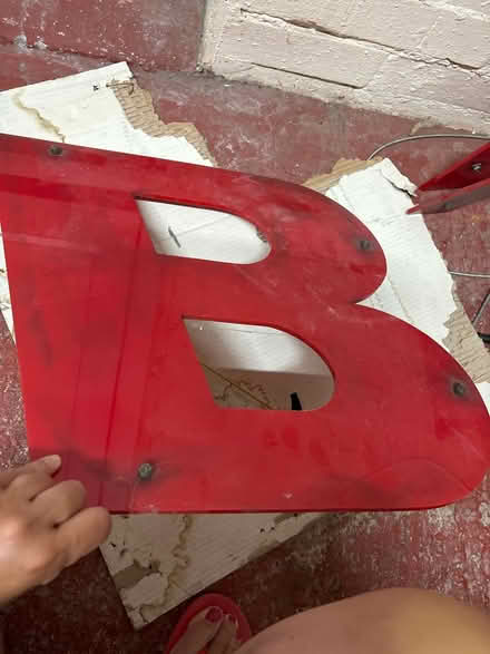 Photo of free B in red plastic (SW8) #4