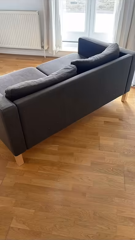 Photo of free Sofa (Tooting Broadway) #1