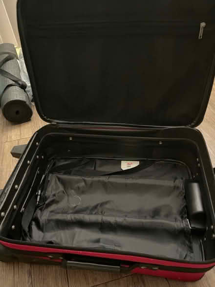 Photo of free 2cabin luggage (Sunnyvale near Lawrencestation) #2