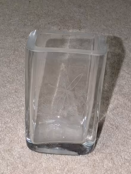 Photo of free Small glass rosebud vase. (AB22) #3
