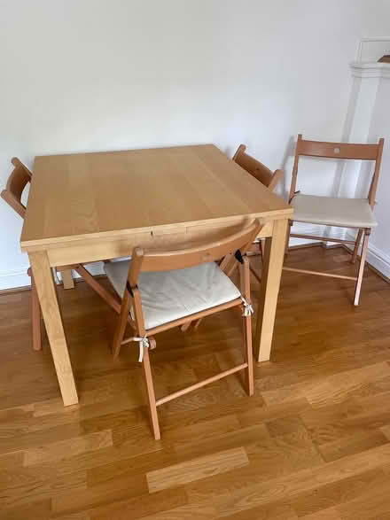 Photo of free Extending table and 4 chairs (Tooting Broadway) #2