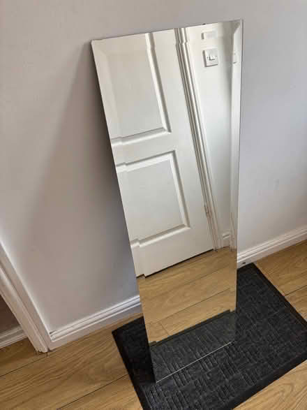 Photo of free Mirror (CT6) #2