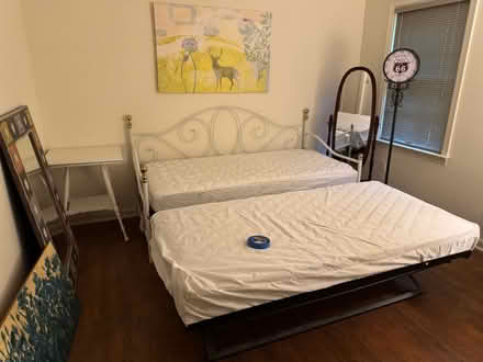 Photo of free Vintage White Daybed with Trundle (Clover Hill 1) #3