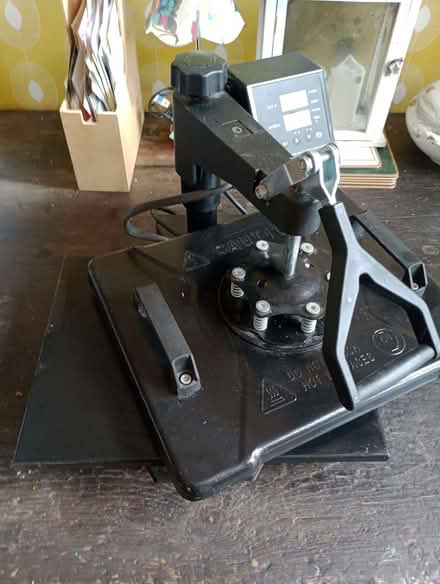Photo of free Tshirt printer (Piershill EH8) #2