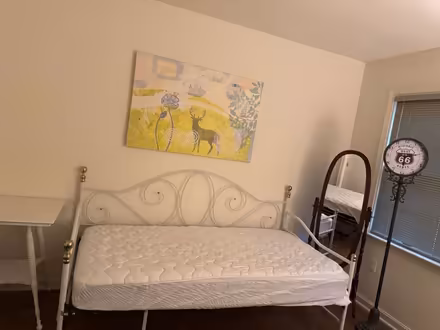 Photo of free Vintage White Daybed with Trundle (Clover Hill 1) #1