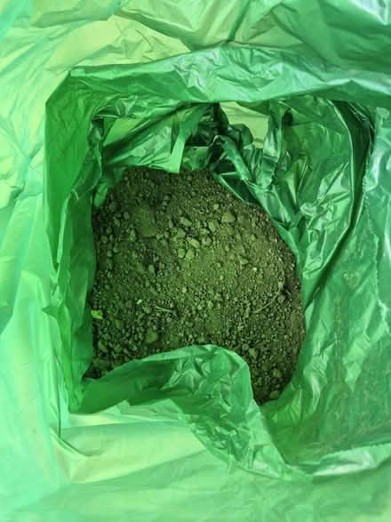 Photo of free Bagged top soil (DE3) #1
