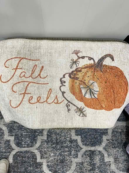Photo of free holiday decor (Wood Ridge) #1