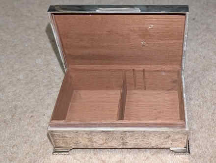 Photo of free Wood lined, Silver cigarette box. (AB22) #4