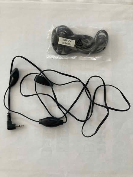 Photo of free Nokia phone earbud w/ mic (Wakefield/Forest Hills) #1