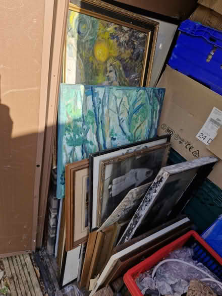 Photo of free Painting , picture X 25 + (BR1 bickley) #1