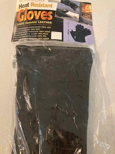 Photo of free Stove gloves (Rathgar Dublin 6) #1