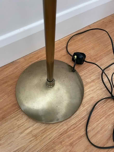 Photo of free Floor lamp (OX4 3) #2