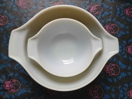 Photo of free 2 Pyrex Bowls (West 7th) #3