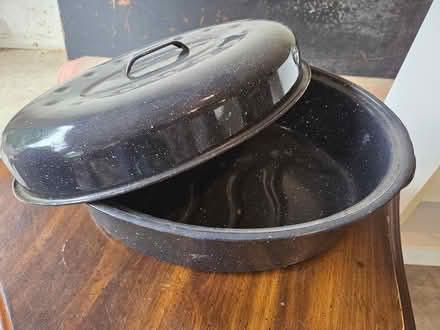 Photo of free Big black pot with lid (Bull Mountain, Tigard) #1