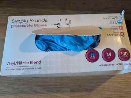 Photo of free Medium disposable gloves (Fry’s Hill OX4) #1
