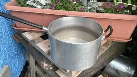 Photo of free Large stewing pan (OX4 3) #1